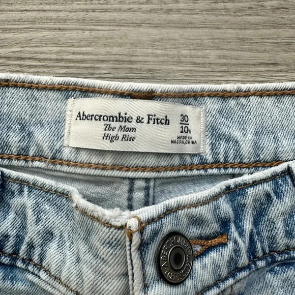 Abercrombie & Fitch Mom high rise jeans Sz 30 - Picture 3 of 6
